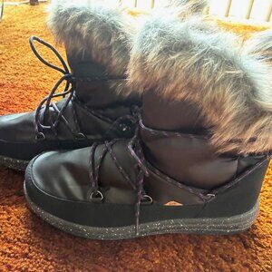 Lamo Sienna Women's Boots Size 9US NEW WITHOUT TAG